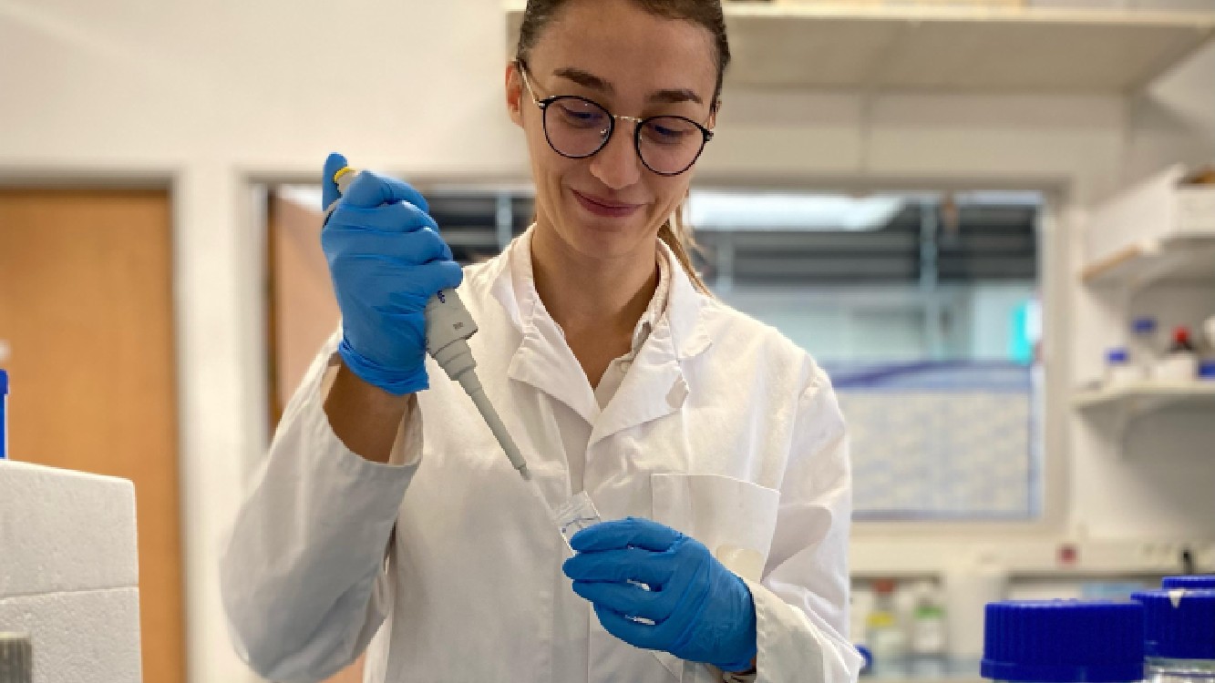 Manon Galoppin en labo